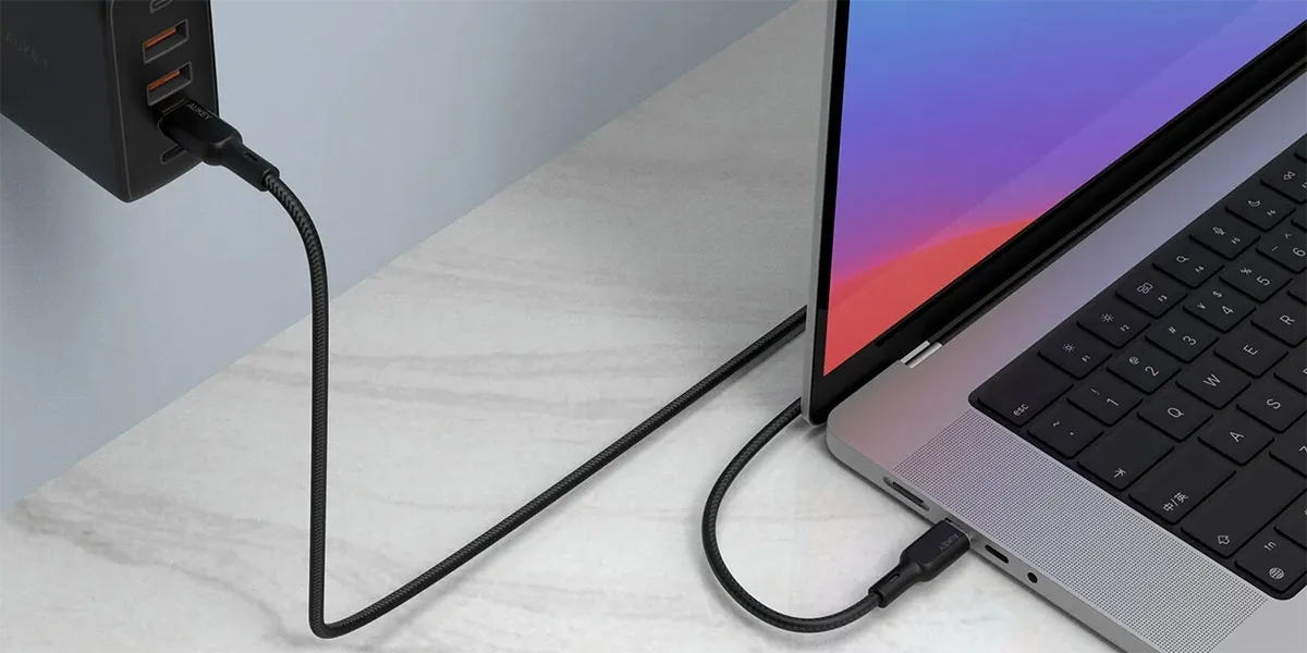 Błyskawiczne ładowanie z mocą 100W i E-Marker