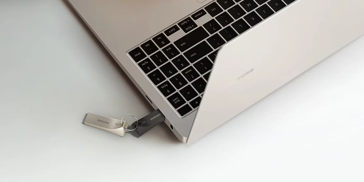 Samsung BAR Plus 256GB