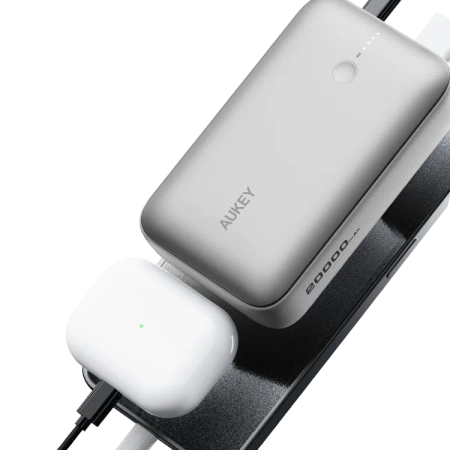 Aukey Powerbank 20000 mAh o mocy 22.5W z USB-C PB-Y57 WH Spark Mini 20000